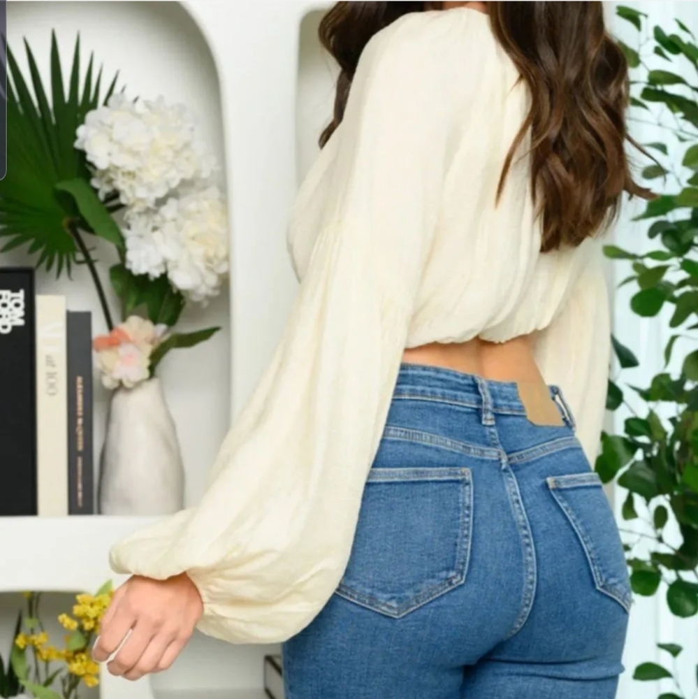 Emory Park Crop Top Long Puff Sleeve cropped blouse Ivory cream New Large - Picture 2 of 13